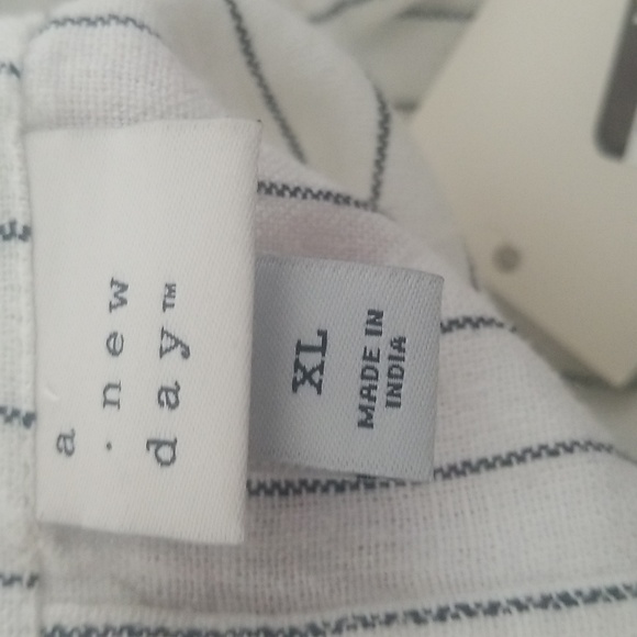 NWT a new day Dress with pockets. - Picture 7 of 8